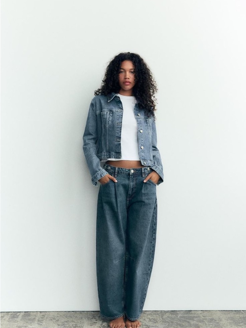 zara mid rise trf cropped balloon jeans